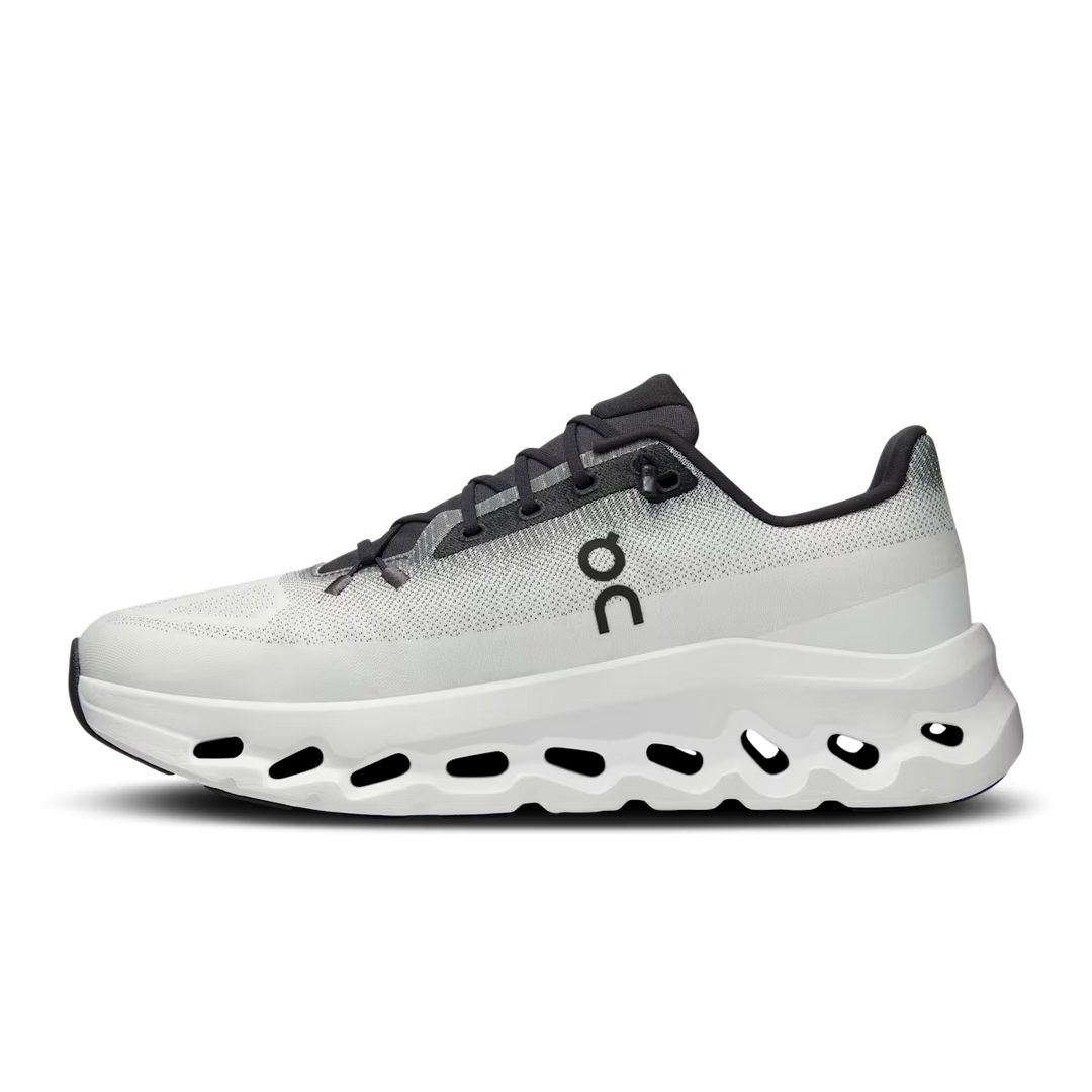 Cloudtilt Black | Ivory