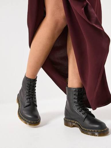 DR MARTENS