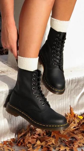DR MARTENS